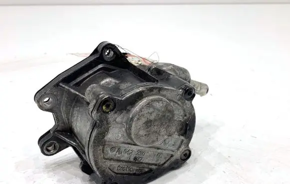 Mercedes-Benz E W212 Vacuum pump A6422300065