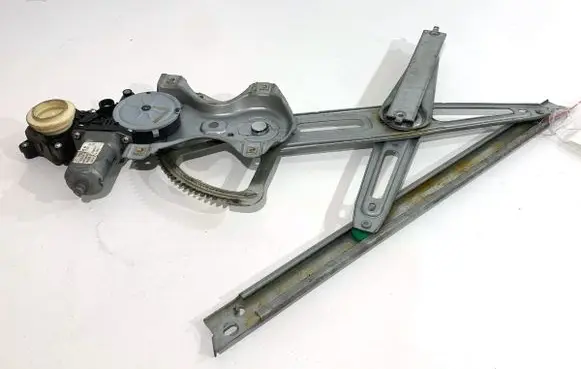 Toyota Yaris Front door window regulator with motor 85720-0D360