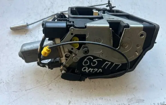 BMW 7 E65 E66 Rear door lock 7169246