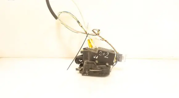 Mercedes-Benz Vario Front door lock
