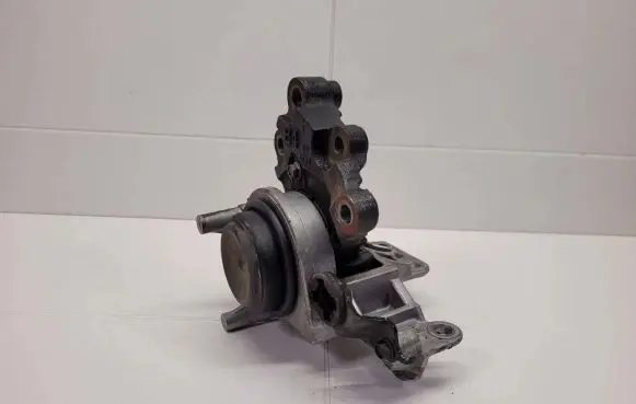 Nissan X-Trail T32 Engine mount bracket 112534EB0A