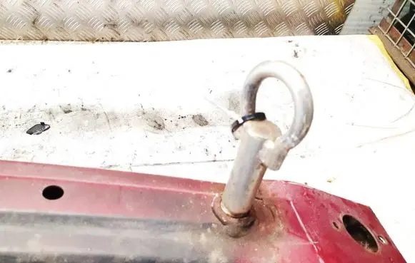 Mazda 5 Towing hook eye 