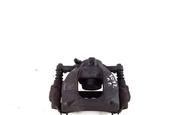 Toyota Auris 150 Front brake caliper 47730-02360