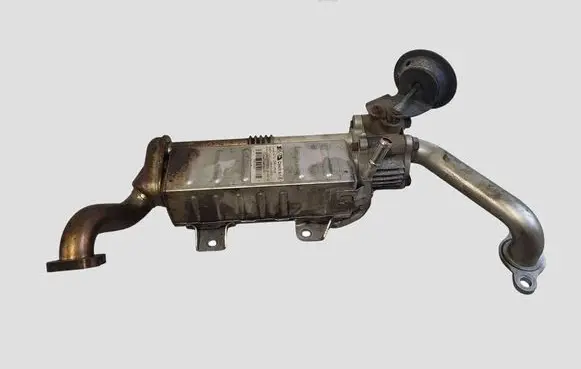 Toyota Avensis T270 EGR valve cooler 256010R020 13064130000