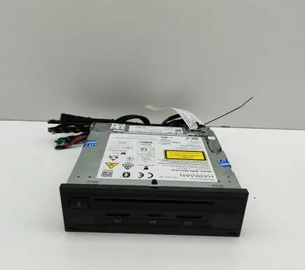 Audi RS3 GPS navigation control unit/module 8V1035035C 8V1035035E