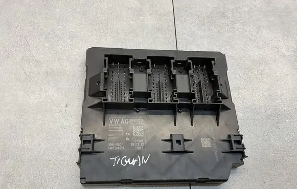 Volkswagen Tiguan Comfort/convenience module 5K0937087R