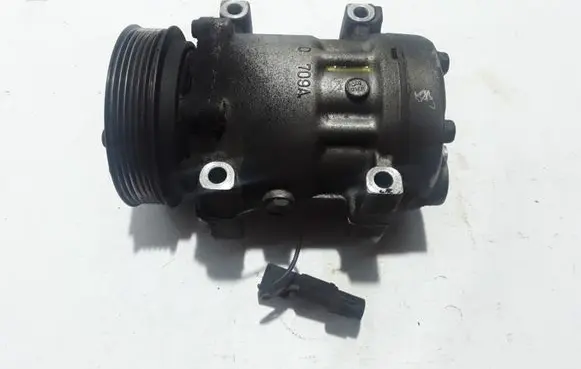 Volvo S40, V40 Air conditioning (A/C) compressor (pump) 7700872158
