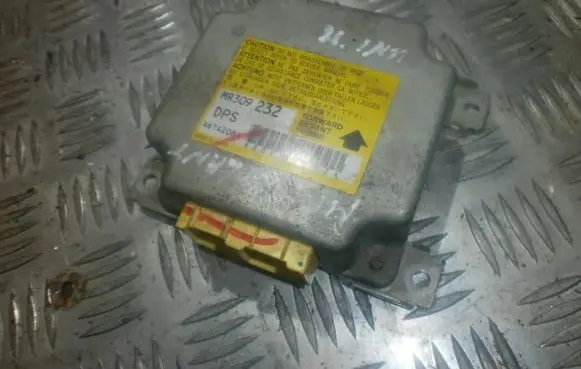 Mitsubishi Galant Airbag control unit/module X6T42081 MR309232