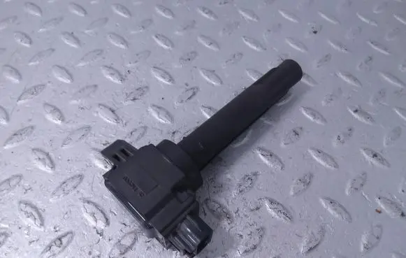 Suzuki Swift III High voltage ignition coil 3340081P00