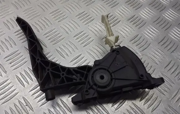 Skoda Octavia Mk1 (1U) Accelerator throttle pedal 6Q1721503B
