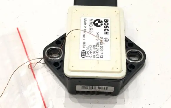BMW X3 E83 ESP acceleration yaw rate sensor 6782372