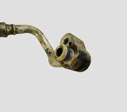 Volkswagen PASSAT B6 Air conditioning (A/C) pipe/hose