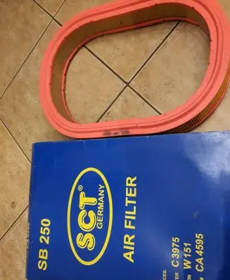 Ford Scorpio Air filter CA4595 C3975 W151