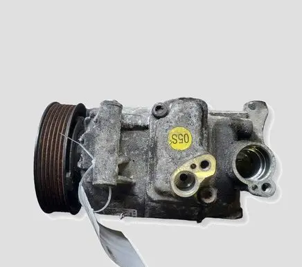 Volkswagen Golf V Air conditioning (A/C) compressor (pump) 5N0820803A 01140562 148211426D