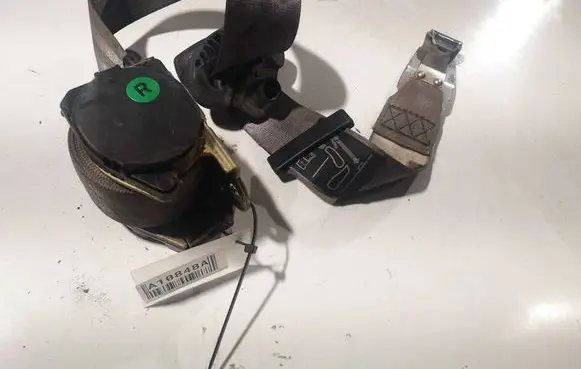 Seat Alhambra (Mk1) Rear seatbelt 