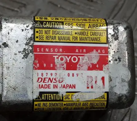 Toyota Prius (NHW20) Airbag deployment crash/impact sensor 1879000892 8986065040