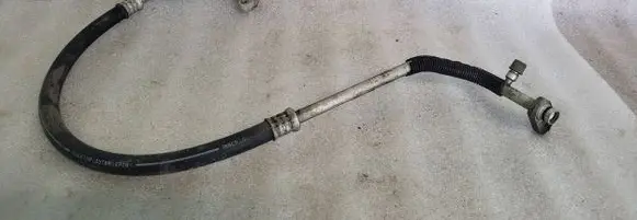 Subaru Outback Air conditioning (A/C) pipe/hose