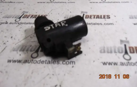 Honda CR-V Windscreen/windshield washer pump