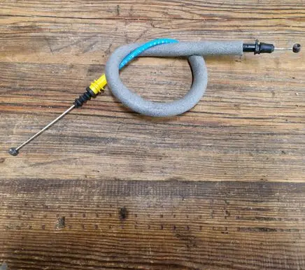 BMW 3 E46 Rear door cable line 7011025