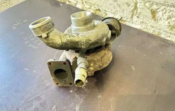 Audi A4 S4 B6 8E 8H Turbo