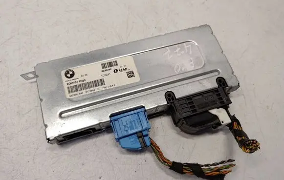 BMW 5 F10 F11 Gateway control module 9236462 61359236462 61359236469