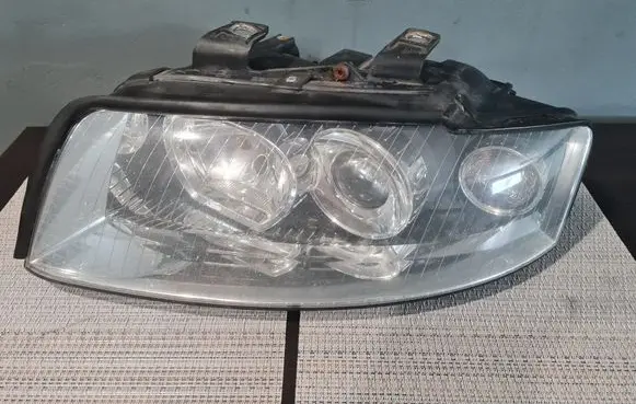 Audi A4 S4 B6 8E 8H Headlight/headlamp 69938230