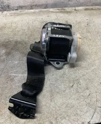 Volkswagen Taigo Rear seatbelt 3063559
