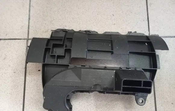 Volkswagen Golf V Heat shield in engine bay 06B103623AC