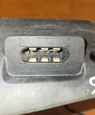 Volkswagen Multivan T5 Sliding door contact joint 7H0907496A