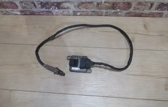Skoda Superb B8 (3V) Lambda probe sensor 04L907805E