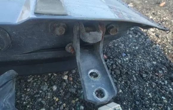 Mitsubishi Outlander Front door upper hinge