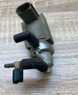 Audi A6 S6 C5 4B Turbo solenoid valve 059906627C 72290321