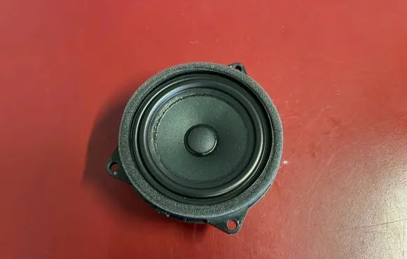 BMW X1 U11 Front door speaker 9442520 65139442520