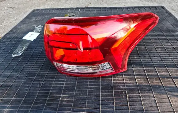 Mitsubishi Outlander Rear/tail lights W2869 14258 E1010202