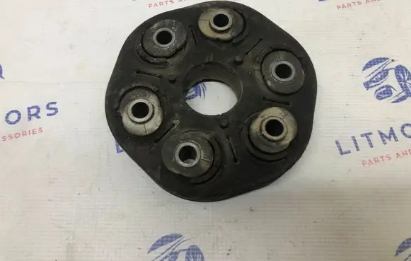 BMW 5 E60 E61 Rear prop shaft donut coupling/joint 7542238