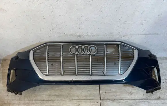 Audi e-tron Front bumper 4KE807437KKARJED