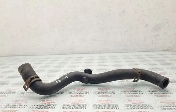 Engine coolant pipe/hose