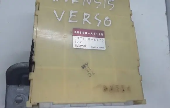 Toyota Avensis Verso Other control units/modules 8865044170 0771005470