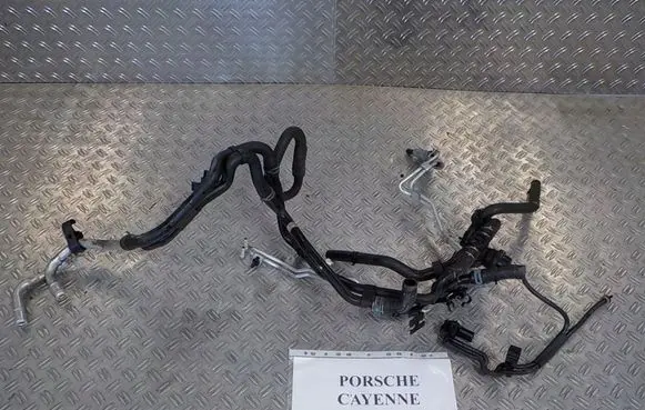 Porsche Cayenne (92A) Engine coolant pipe/hose 7P6121157G 7P6122157C