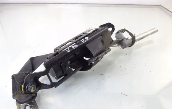 Volvo V70 Front seatbelt 30662744