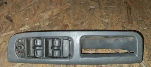 Volvo V50 Electric window control switch 30773210