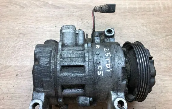 Audi A6 S6 C5 4B Air conditioning (A/C) compressor (pump) 4B0260805J