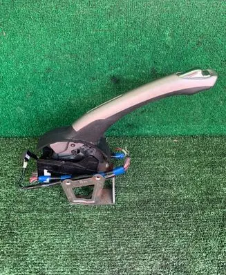 Toyota Auris 150 Handbrake/parking brake lever assembly