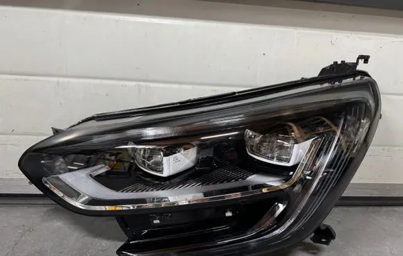Renault Megane IV Headlight/headlamp 260602075R