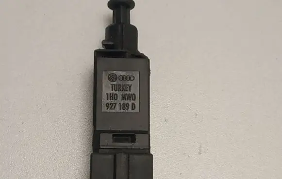 Volkswagen Golf IV Brake pedal sensor switch 1H0927189D