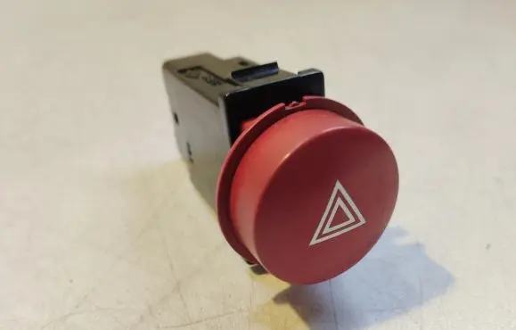 Hyundai Getz Hazard light switch