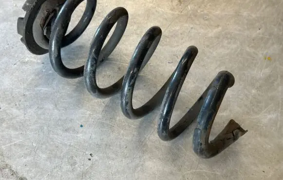 Renault Captur Rear coil spring
