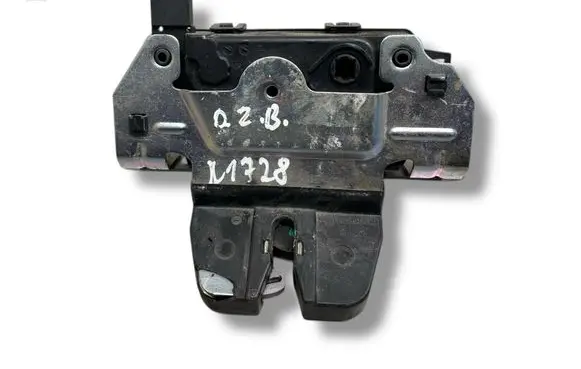 Opel Zafira B Tailgate/trunk/boot lock/catch/latch 13188851 888511633