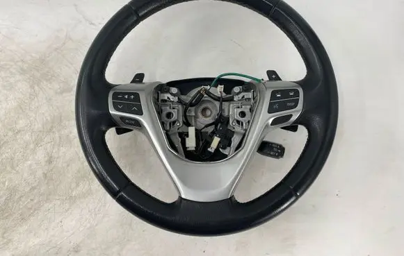 Toyota Avensis T270 Steering wheel 4510005760A