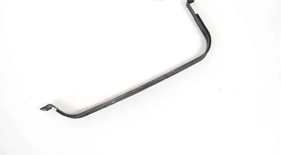 Fuel tank mounting bracket